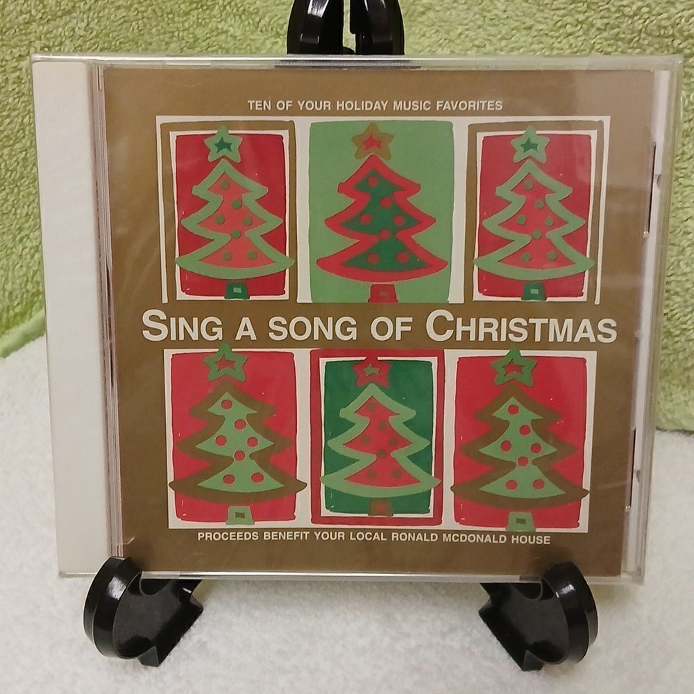 UNIVERSAL MUSIC, SING A SONG OF CHRISTMAS,  MUSIC CD, 2004